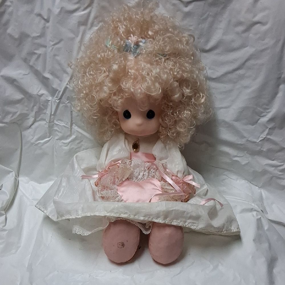 Emily 16" Precious Moment Sweetheart Doll 1992 By Samuel Butcher